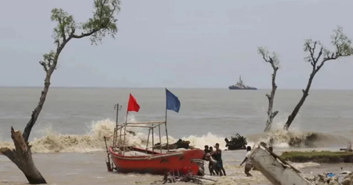 মধ্য বঙ্গোপসাগরে নতুন লঘুচাপের সম্ভাবনা, ১৪ আগস্ট থেকে দেশজুড়ে ভারী বৃষ্টির আভাস