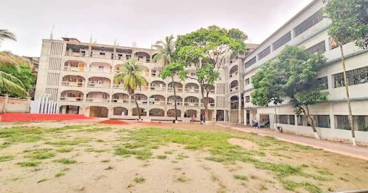 জিনজিরা পীর মোহাম্মদ পাইলট বালিকা বিদ্যালয়ে অনিয়মের অভিযোগ: প্রশাসনিক সংকট ও শিক্ষক দ্বন্দ্বে শিক্ষার মান নিয়ে উদ্বেগ
