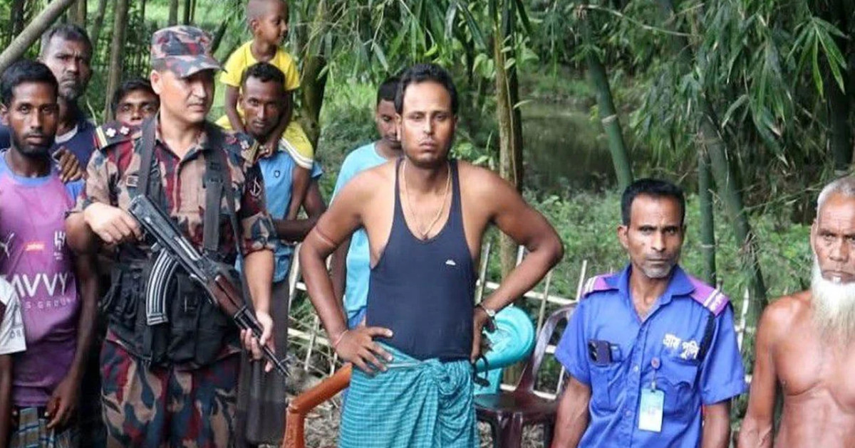 বিএসএফের হাতে বাংলাদেশি আটক, জেরে ভারতীয় নাগরিককে ধরে আনলেন স্থানীয়রা
