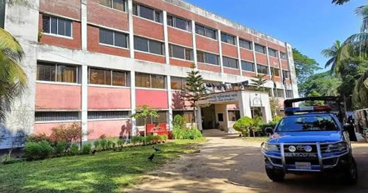 শিয়াল তাড়ানোর বৈদ্যুতিক ফাঁদে বিদ্যুৎস্পৃষ্ট হয়ে গৃহবধূর মৃত্যু